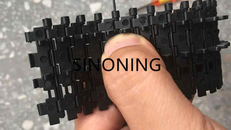 超大恒龙3818坦克链条履带拼接教程 一条打履带
