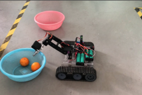 SNAR20 遥控亚克力坦克4自由度机械臂arduino