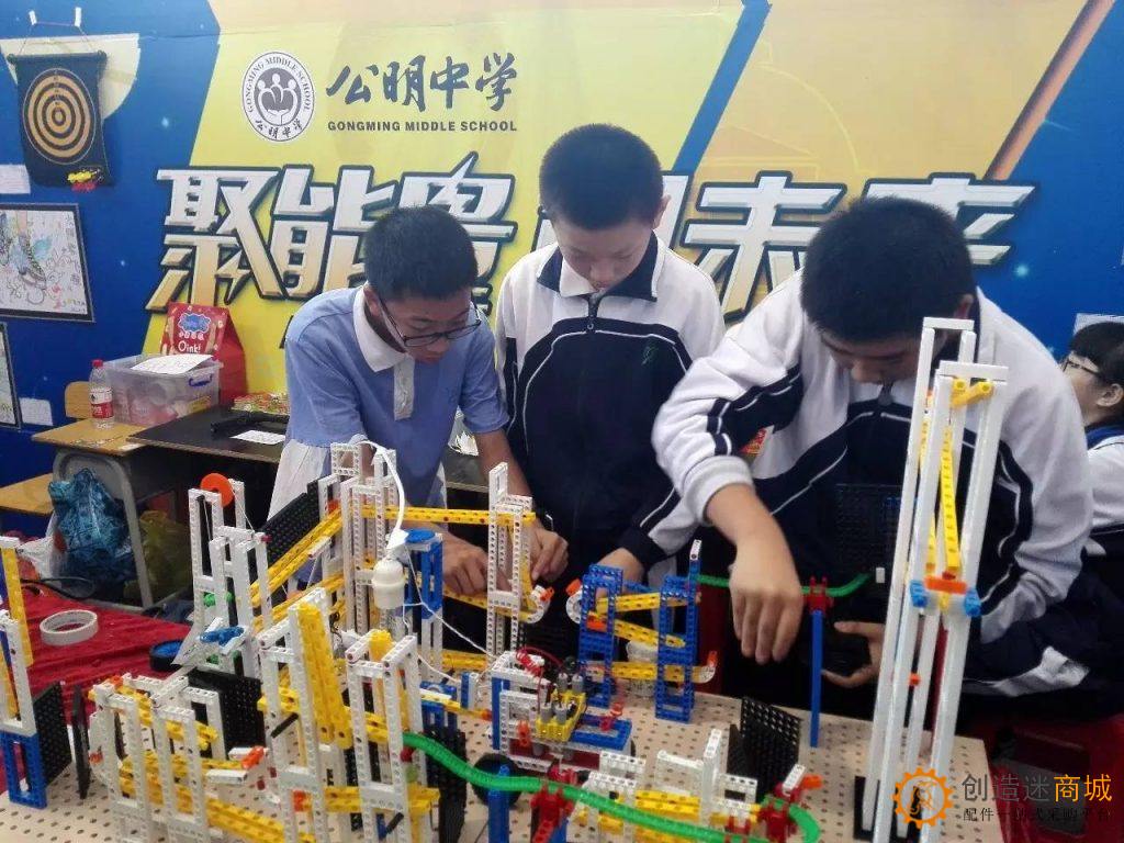 光明新区一大波小创客来啦！1300余件科技作品竞相亮相