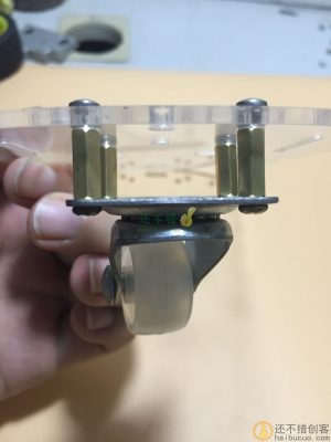2.1 组装底盘