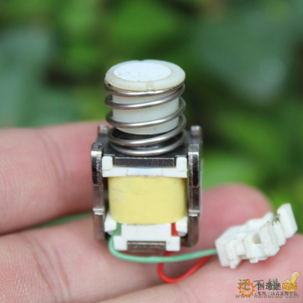 手动自锁电磁铁 通电释放 保护开关电磁铁 DIY