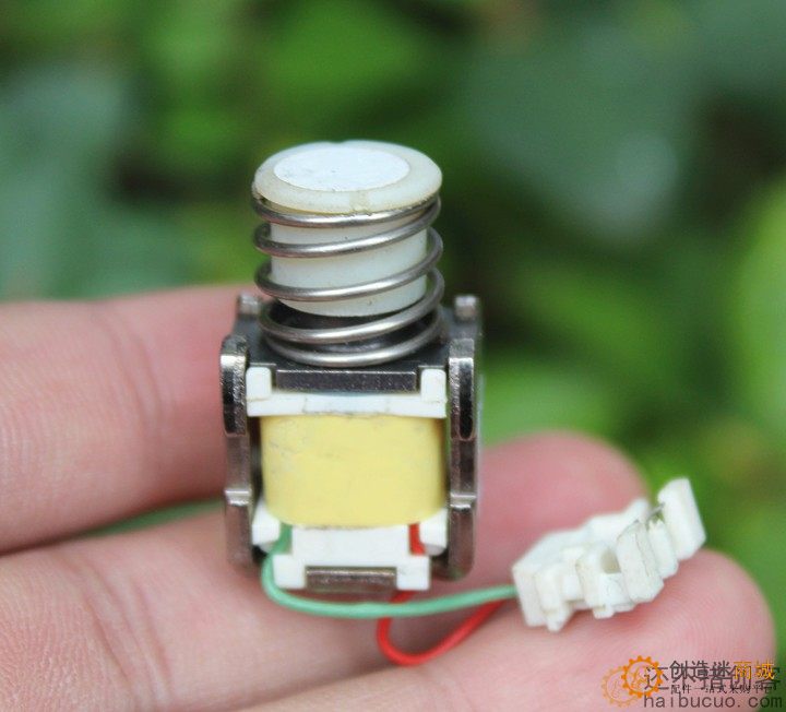 手动自锁电磁铁 通电释放 保护开关电磁铁 DIY