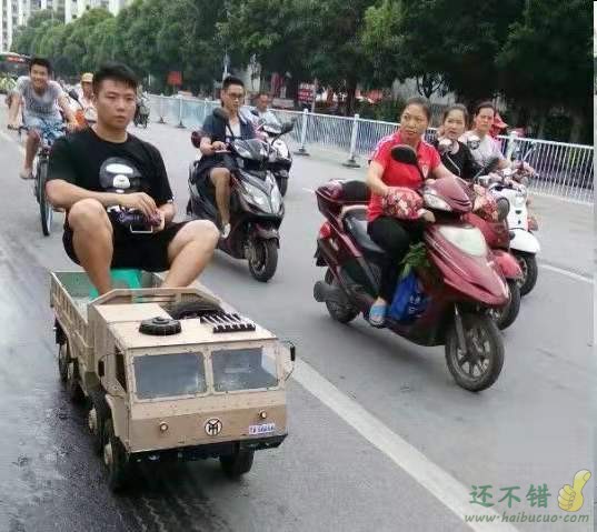 改装玩具遥控车子大阅兵，欢迎围观