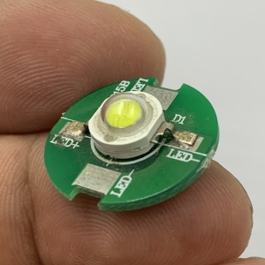 灯板 1瓦 冷白 散热部分纤焊 diy手电照明用途