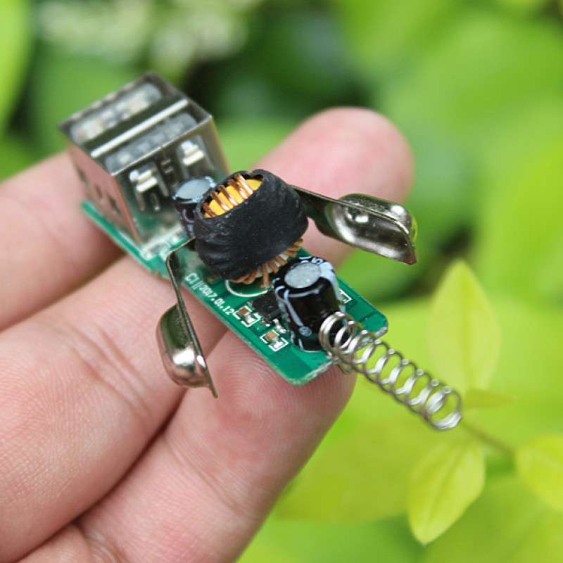 DC-DC降压电源模块板 直流7-12V转5V2.4A 手机USB车载充电器