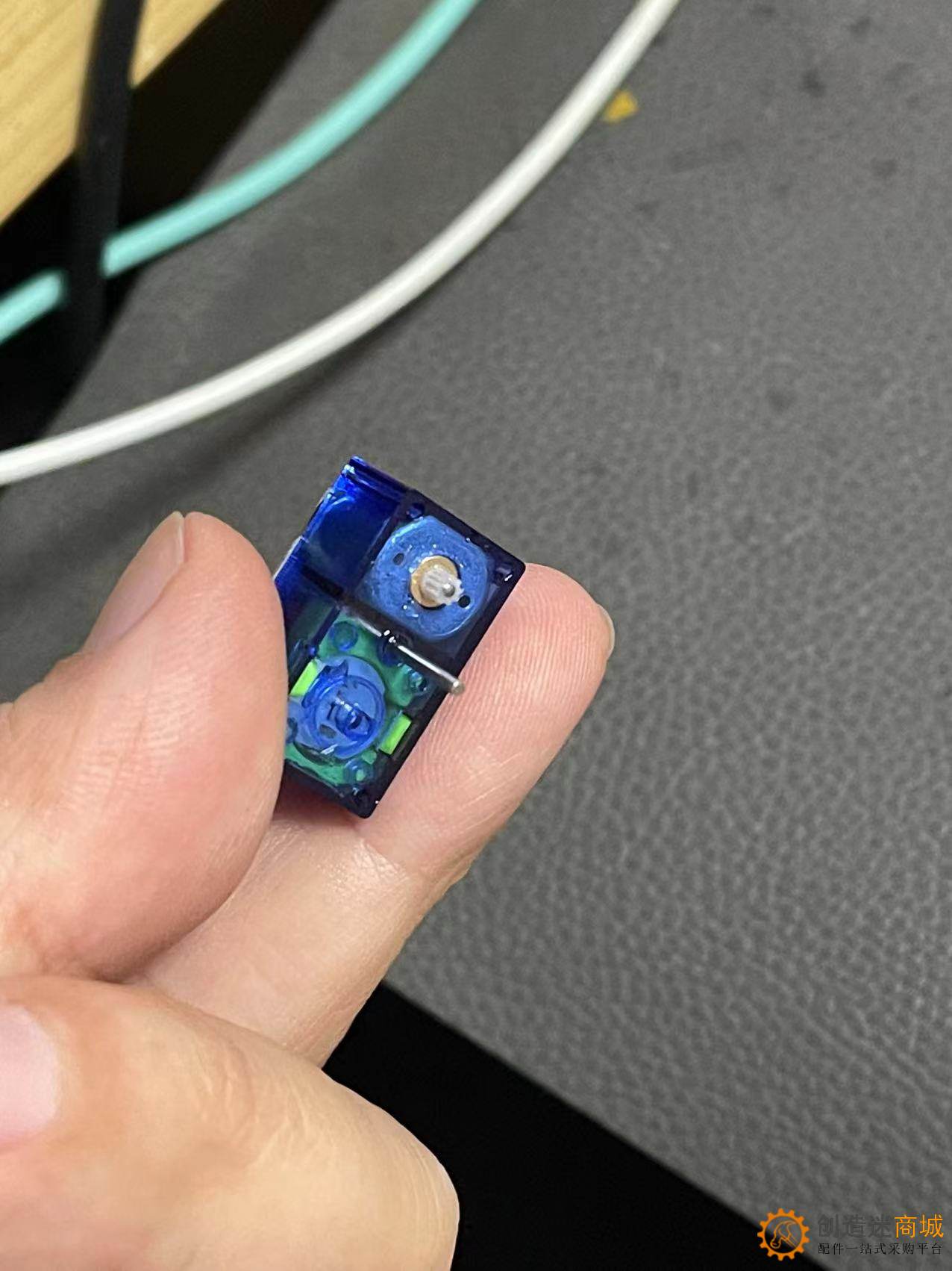 坏的舵机不要丢！如何把一个sg90舵机改造成一个有刷电调？