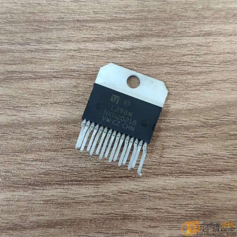 L298N 步进电机驱动芯片/电桥驱动器-内部开关 ZIP-15大芯片