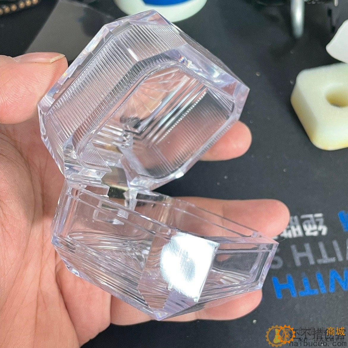 亚克力水晶收纳盒 做工精致 收纳首饰 元件ic用途