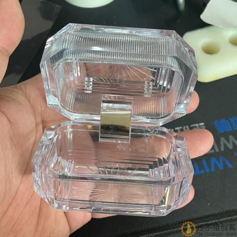 亚克力水晶收纳盒 做工精致 收纳首饰 元件ic用途