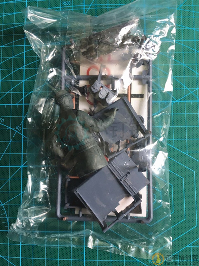 SN18 恒龙3818配件盒 恒龙 3818 配件盒 贴纸 模型 士兵 履带