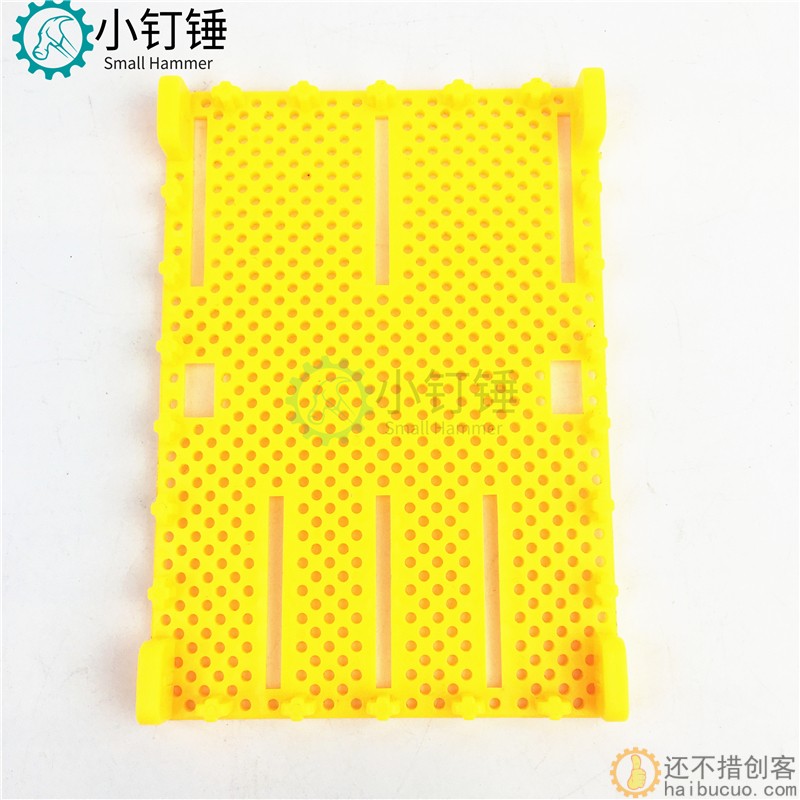 85120面板 车模坦克模型玩具塑料底板车架 多功能多孔面板DIY配件