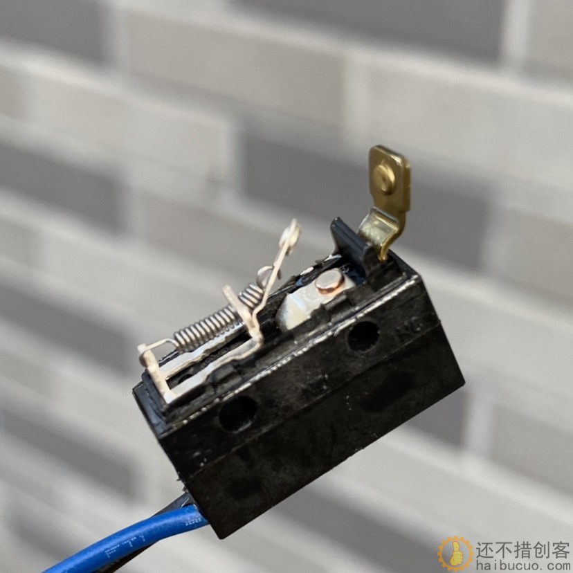 SM-33防水2线常开镀银点行程限位机械电子设备微动开关防尘帽 按下通电 松开断离 SN925