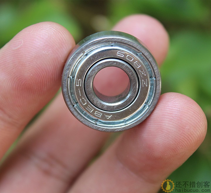 608ZZ滚珠轴承 内径8mm外径22mm厚7mm SNZ11