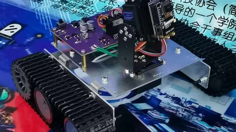 开源 履带云台小车 esp32 Opencv进行人脸追踪