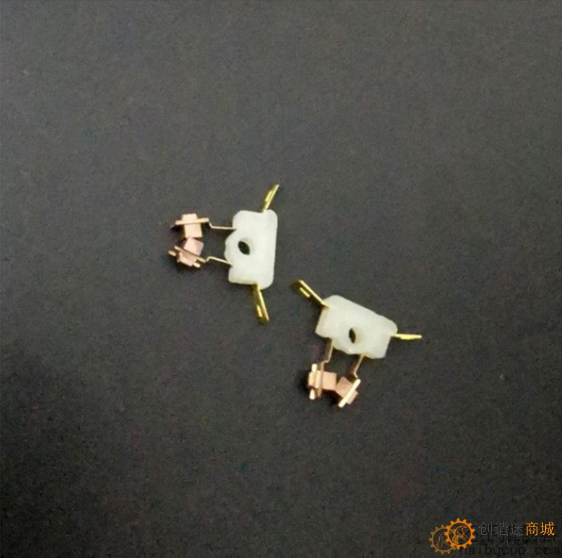 130马达四驱车马达碳刷电铜刷电机针四驱车马达升级配件