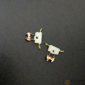 130马达四驱车马达碳刷电铜刷电机针四驱车马达升级配件