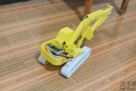 网友自制3D打印挖掘机 N20 创客：微信Ocean～