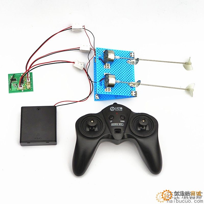 四通道遥控船 玩具船  4.8v/6v遥控拼装船 正反桨 两驱 创意diy玩具