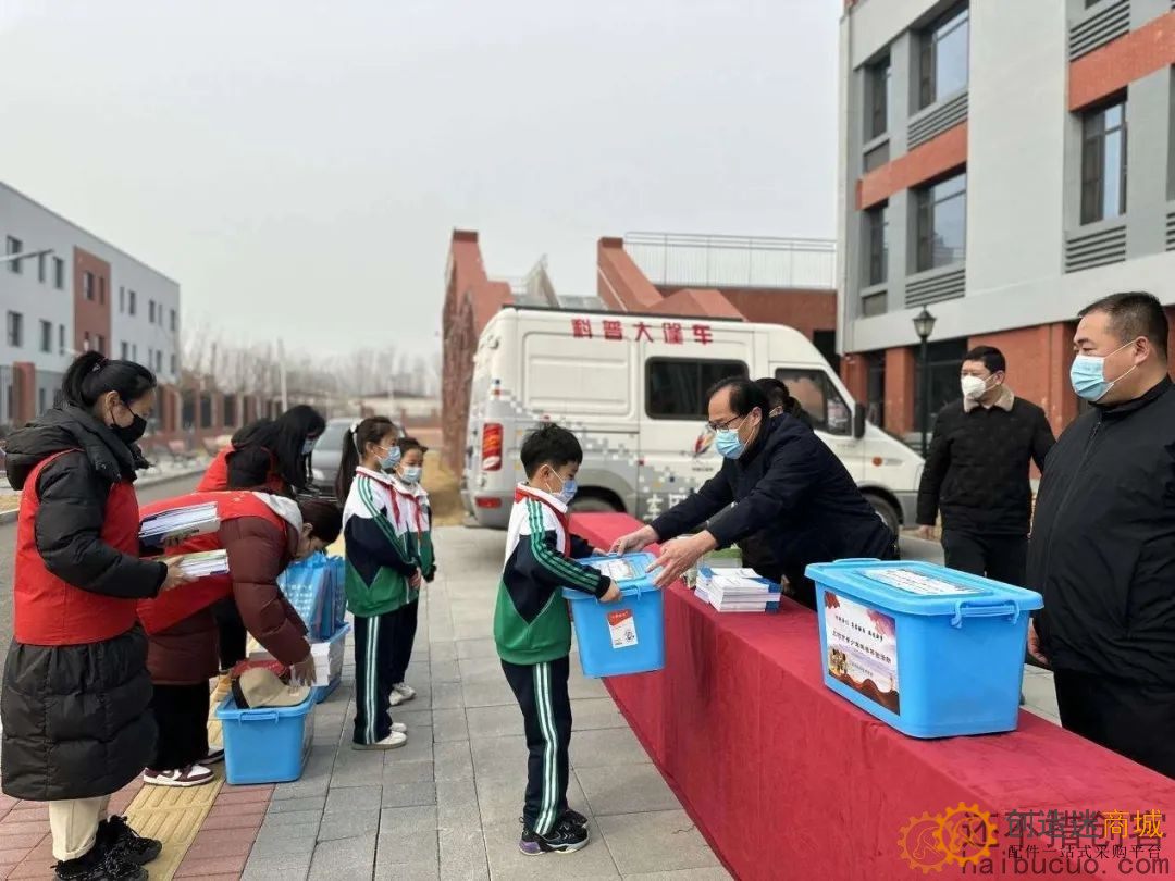 【中国式现代化河北场景·廊坊新篇章】三河：科普大篷车进校园 “点燃”学生科学热情