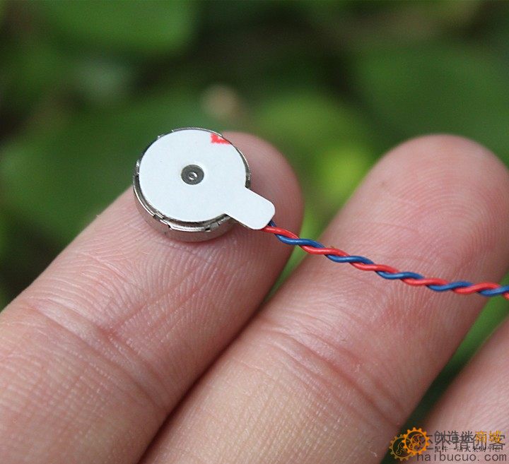 手机振动器马达1027震动马达 扁平马达振动器直流电机 带线M371