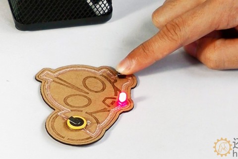 如何制作一个奥特曼头像导电墨水灯？