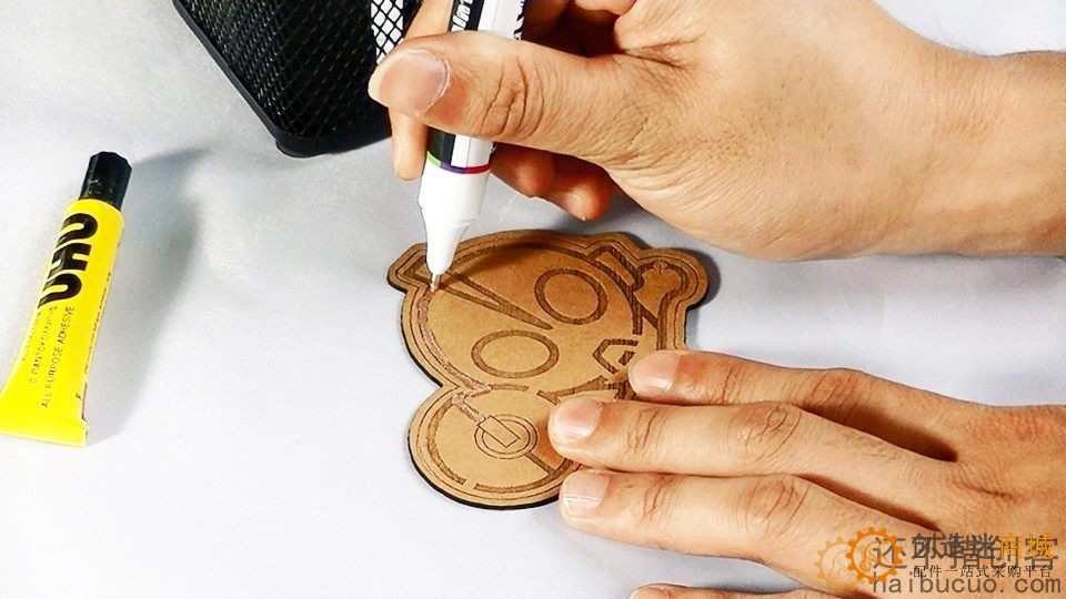 如何制作一个奥特曼头像导电墨水灯？