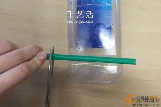 如何制作一个瓶子电动风力小车？用瓶子，瓶盖，马达，扇叶