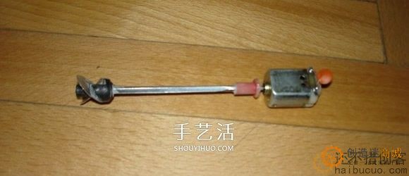 如何制作一个电动泡沫双体船？
