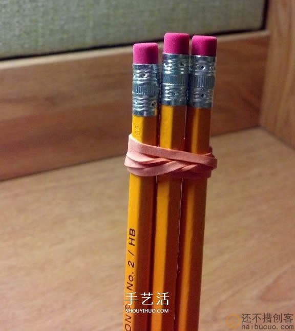 如何制作一个投石机？用几根铅笔