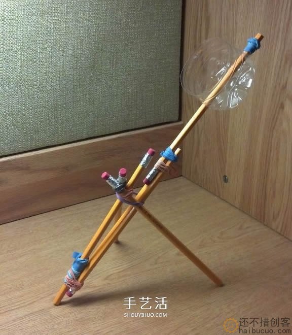 如何制作一个投石机？用几根铅笔