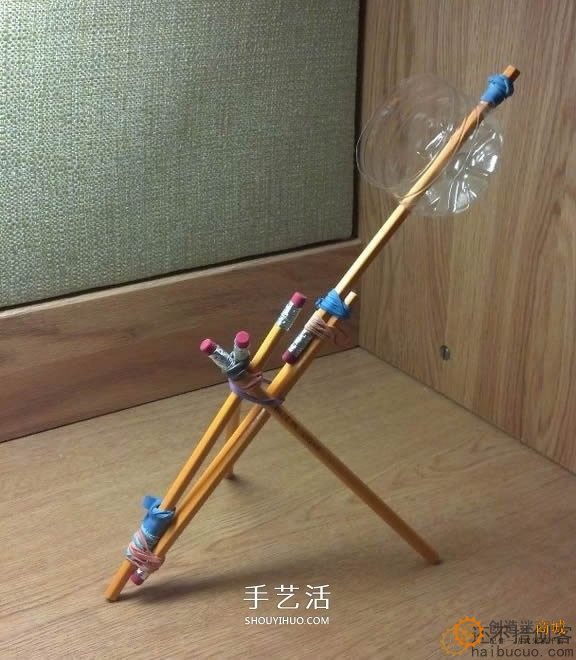 如何制作一个投石机？用几根铅笔