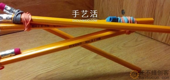 如何制作一个投石机？用几根铅笔