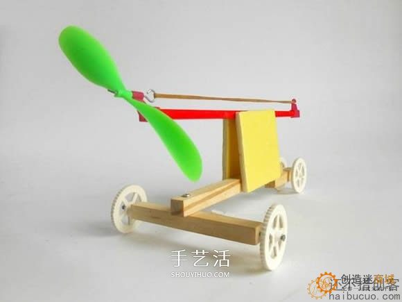 如何制作一个橡皮筋动力小车？