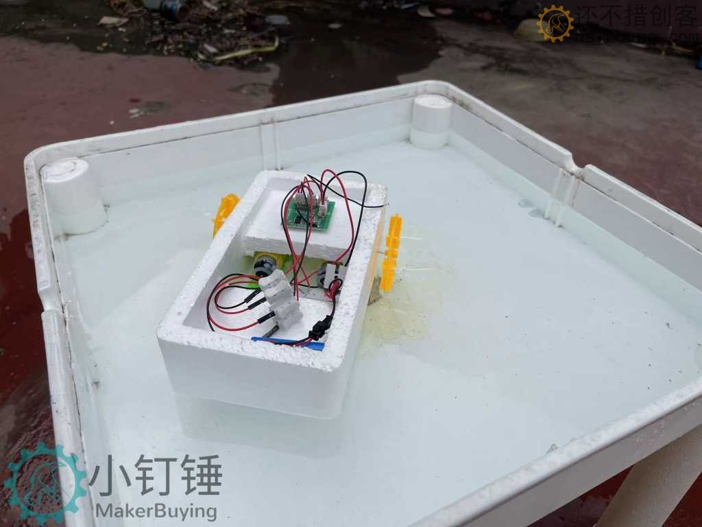 DIY四通道遥控明轮两栖船套件可充电货轮五年级科学课拼装泡沫TT马达改装SNPX5