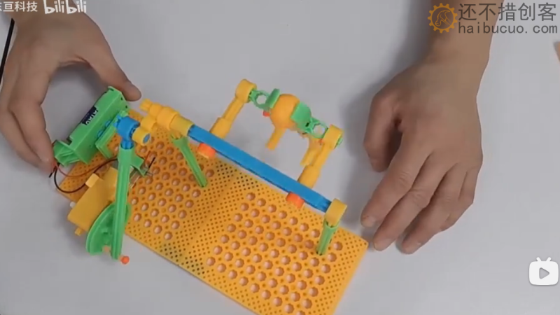 如何DIY制作一个积木健身单杠模型？科技小制作