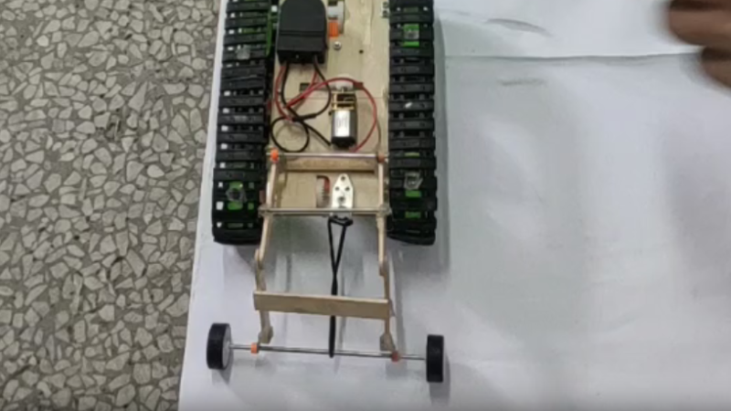 太空车坦克爬行