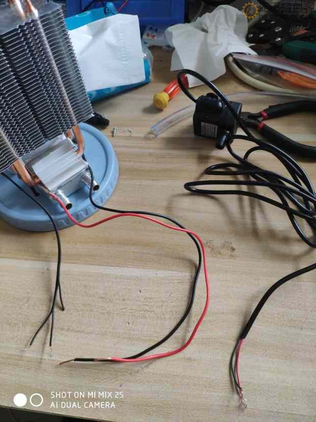 XDC9 半导体制冷风扇水箱套装