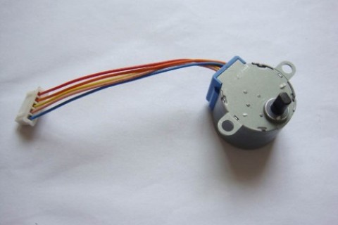 如何用arduino 电位器、面包板驱动步进电机试验和代码