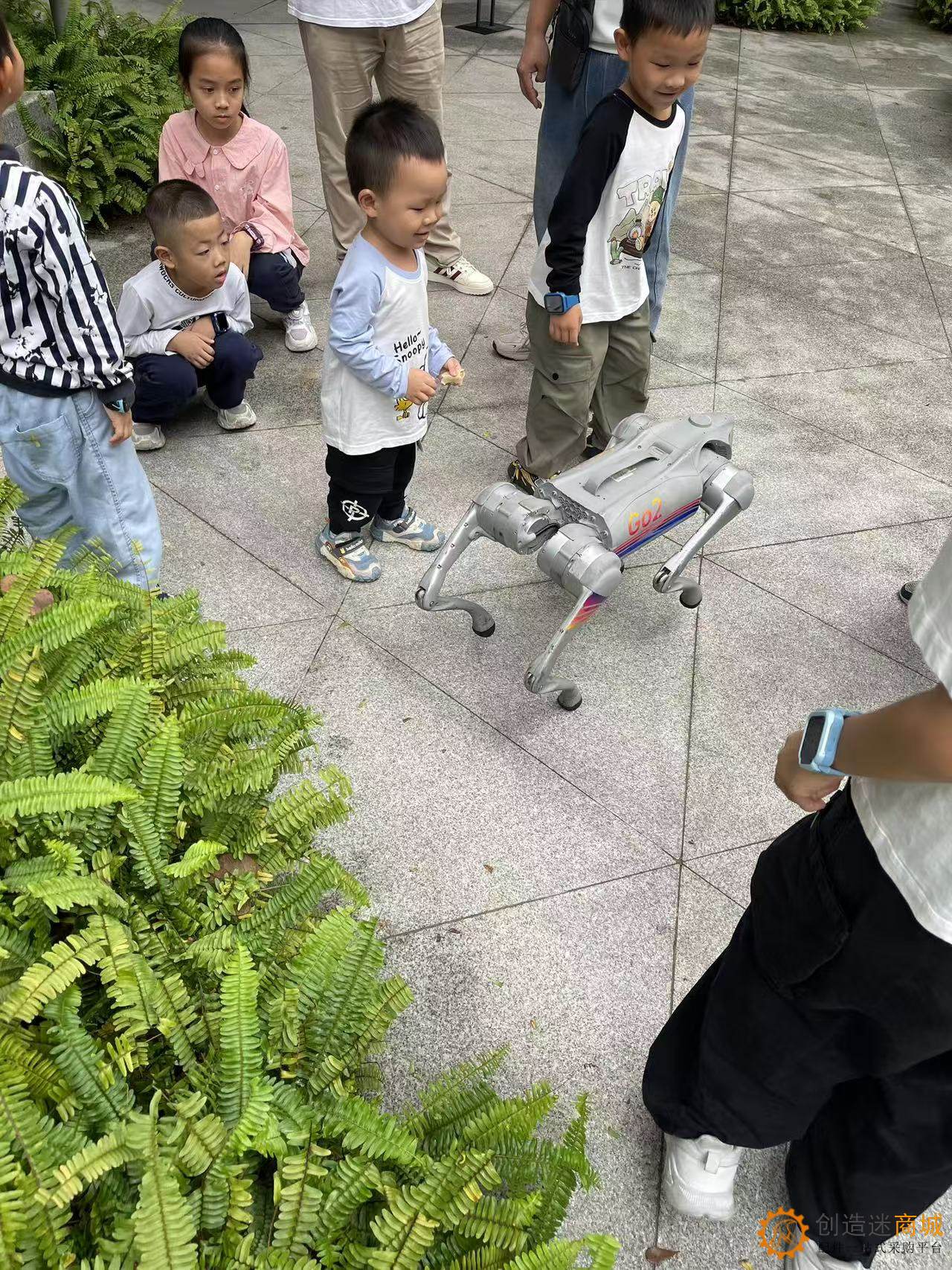 小钉锤创造迷在深圳大湾区国际创客峰会暨Maker Faire Shenzhen 2024 25张高清图片