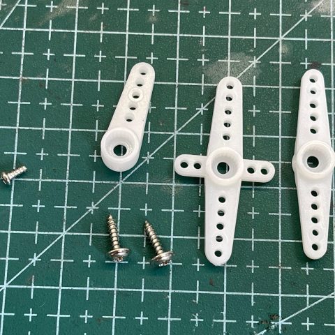 SN1329 SG90 舵机 新款5孔大摇臂套装 L51902 厚