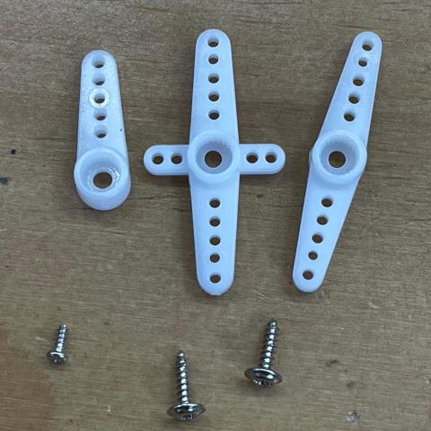 SN1329 SG90 舵机 新款5孔大摇臂套装 L51902 厚