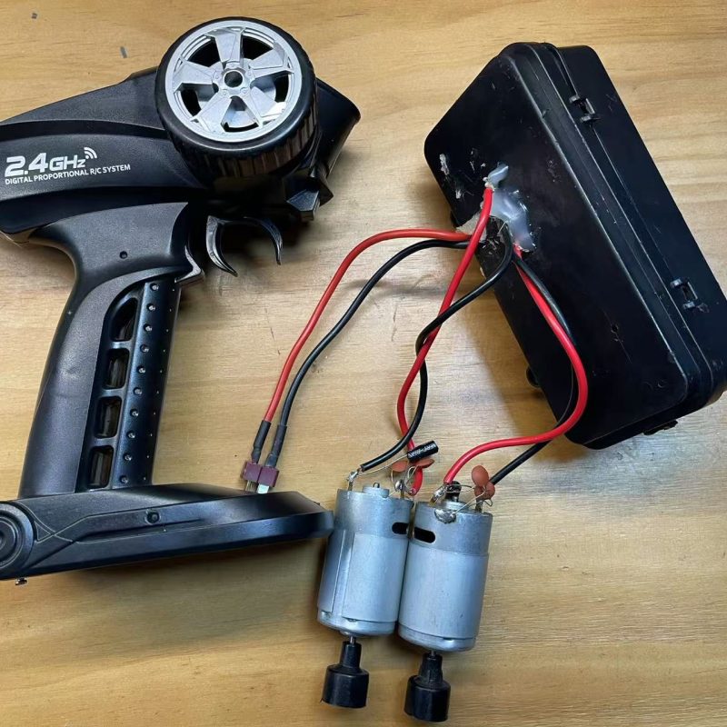 SNRM151 NQD遥控船打窝船遥控套装带马达带防水盒 拆机 7.4v