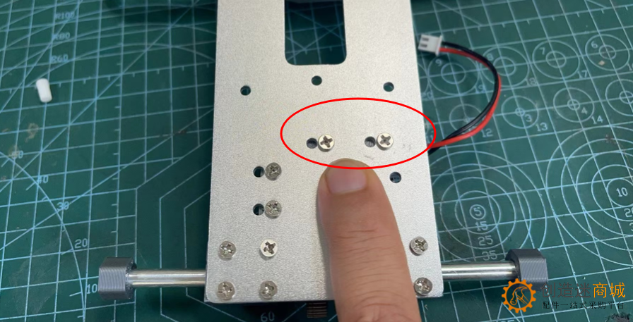教程：如何制作一个带遥控的全拼装小车？