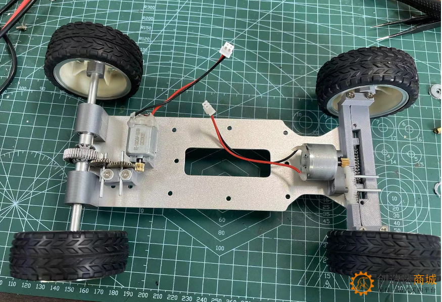 教程：如何制作一个带遥控的全拼装小车？