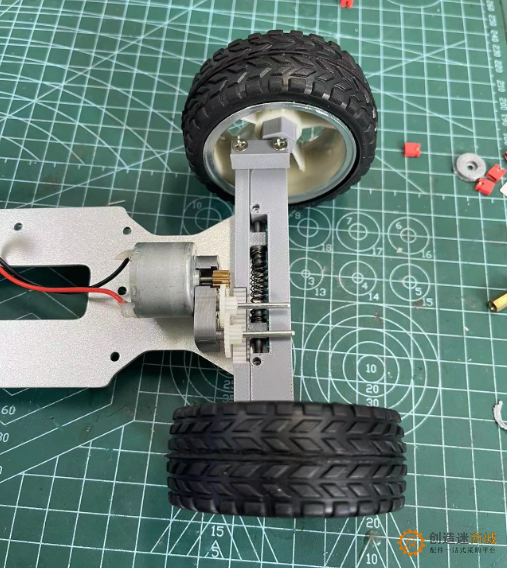 教程：如何制作一个带遥控的全拼装小车？