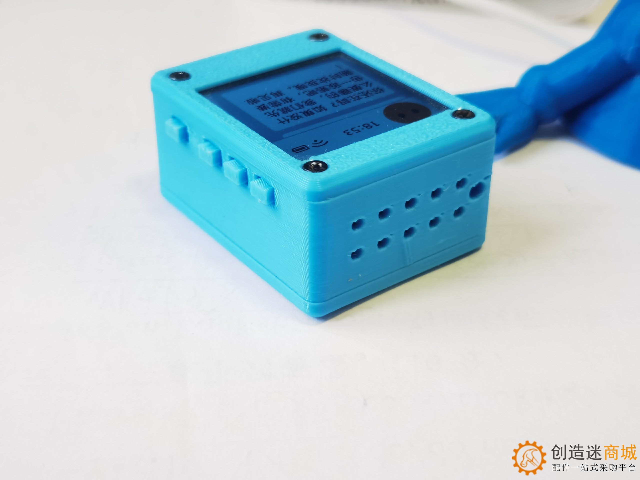 不带绳子！小智ai聊天机器人800毫安电池全新设计Deepseek多模型S3 电量显示