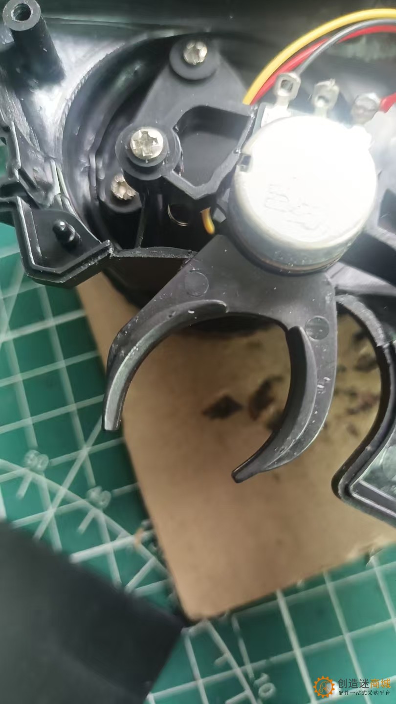 拆解NQD遥控船接收器，发先两个版本